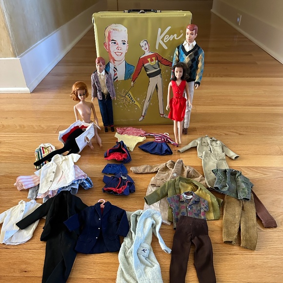 Vintage Alan Barbie Ricky Skipper Dolls Ken Carrying Case Ken Clothes - Picture 1 of 16